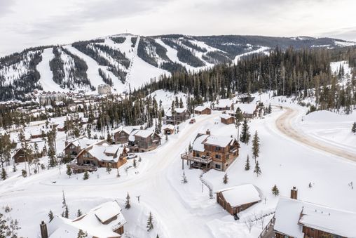 Ski-in/ski-out