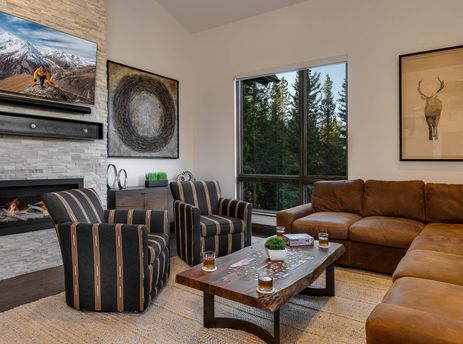 02 Living Room