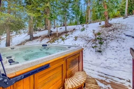 Private Hot Tub