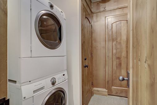 In-residence Washer and Dryer