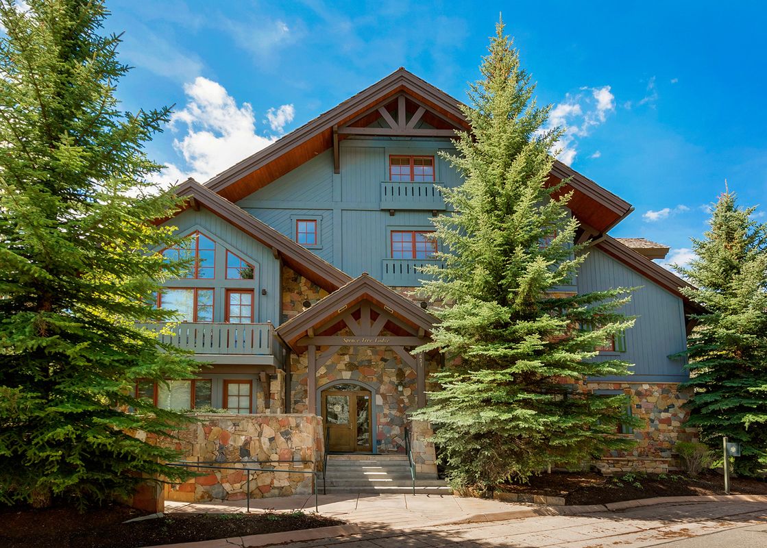 Spruce Lodge