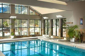 Indoor pool area at Teton Mountain Lodge and Spa Lodge King.