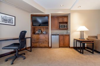Alpenglow Junior Suite