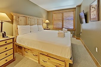 The Springs 8843 in Keystone's River Run Village