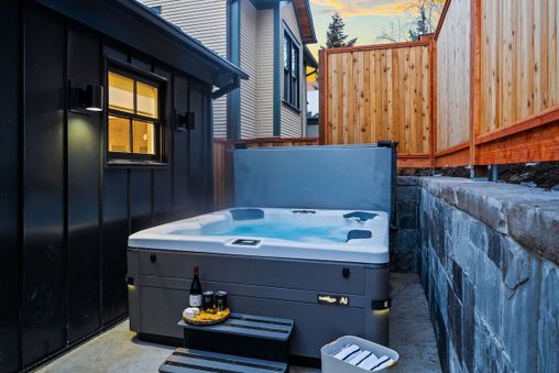 Private Hot Tub