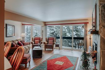 01 Living Room