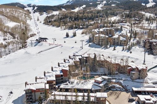 Ski In / Ski Out