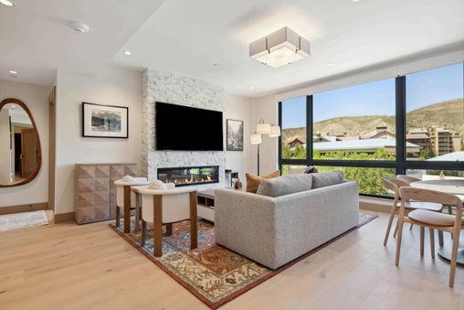 Fireplace in Living room