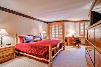 EastWestResorts Kv121 King-1
