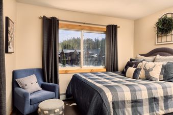 16 Mountain View Retreat