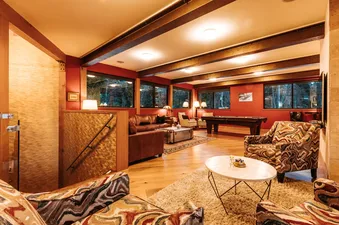 17 Living Room