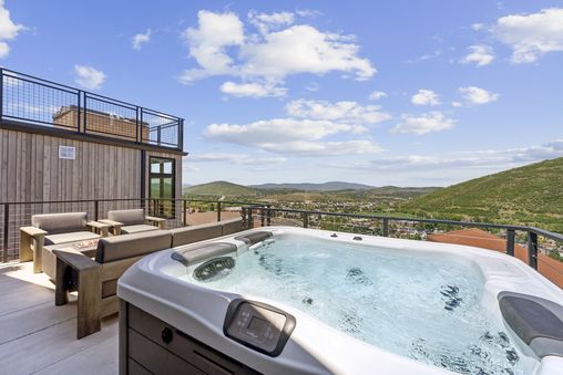 Private Hot Tub