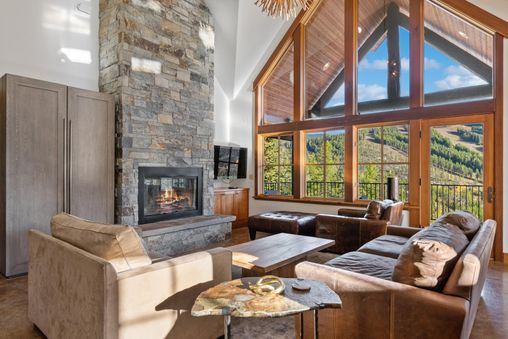 Multiple Fireplaces