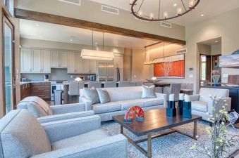 Riverfront Townhome 19