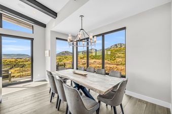 07 Mountain Modern Mayflower
