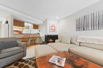 07 Living Area