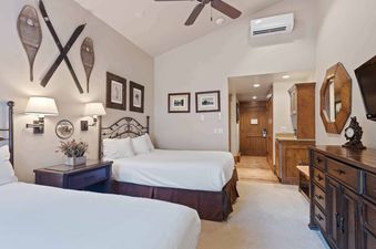 Charter Studio G415