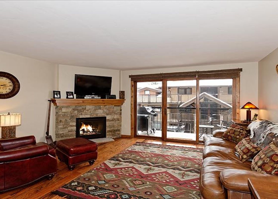 Crestwood One Bedroom Premier