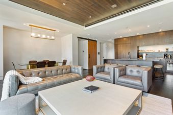 04 Living Room