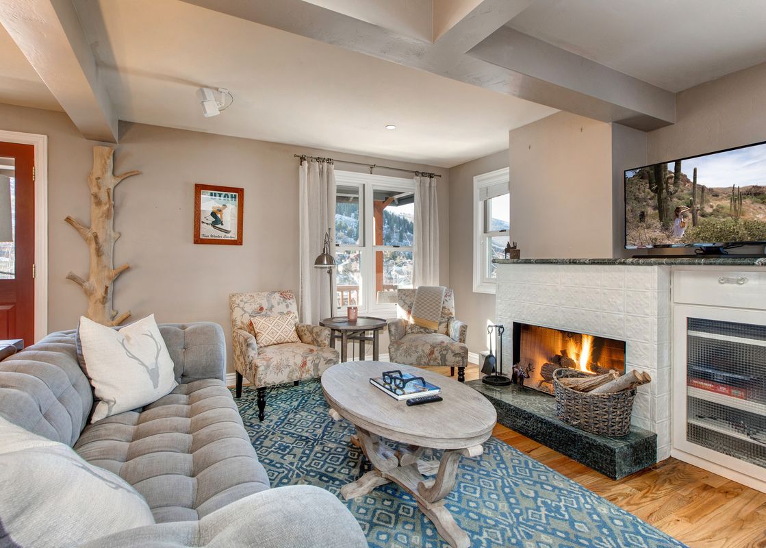 05 Living Room