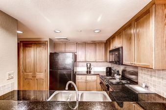 02 Kitchen