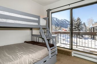 11 Second Guest Bedroom