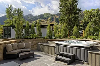 14 Aspen Sleek