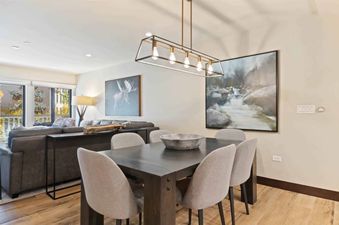 St James Place 427