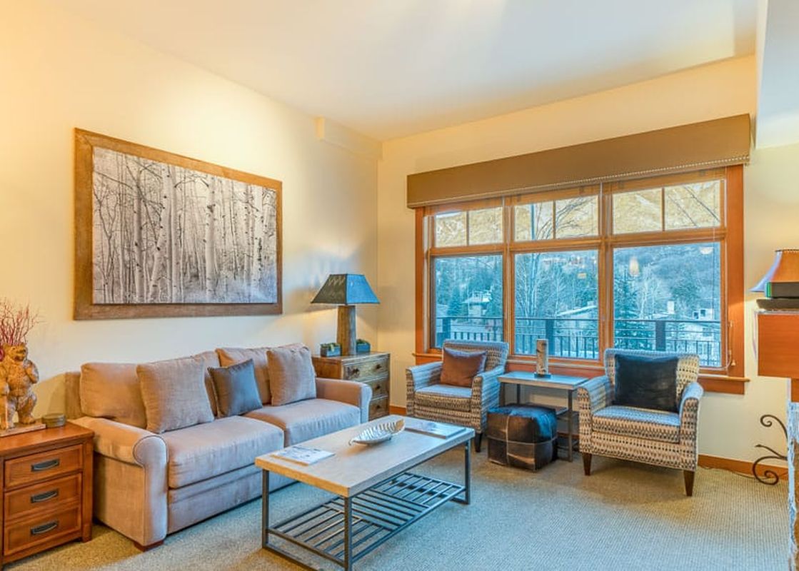 Capitol Peak Lodge 3217