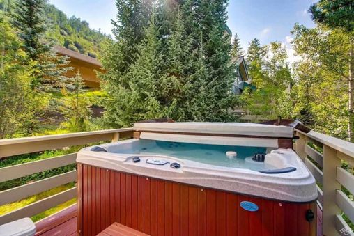 Private Hot Tub