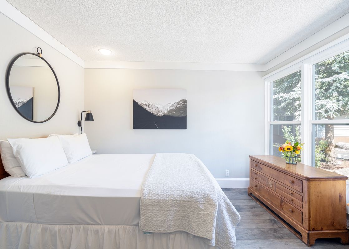 Mountainside Inn 408