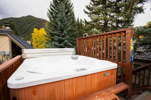 Private Hot Tub