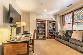 Great Bear Lodge 206