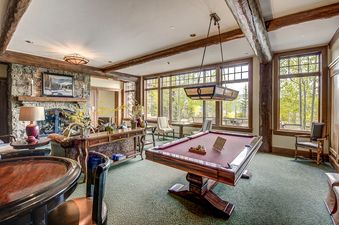 Lobby 1