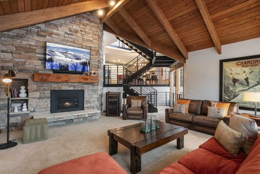 Multiple Fireplaces