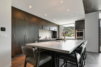 05 Kitchen