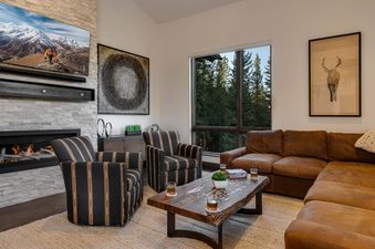 02 Living Room