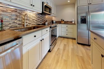 03 The Landmark L601