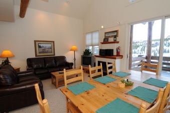 Saddle Ridge Townhomes