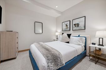 Riverfront Lodge 109