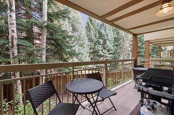 Lodge at Lionshead 120B