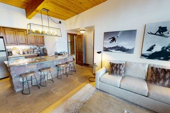 Manor Vail 360 kitchen and living area.