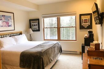 Bear Creek Lodge 209