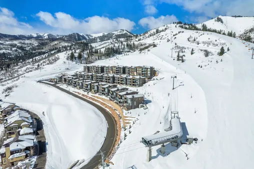 Ski-in Ski-out access