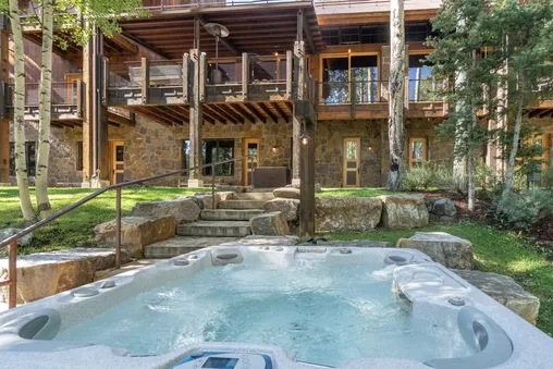 Private Hot Tub