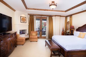 rs 1400x0 vr arrabelle day1room1 bdrm small