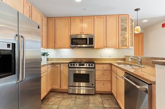Park Avenue Lofts 210