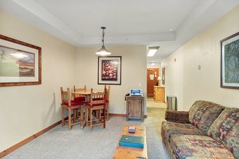 Riverbend Lodge 209 Studio