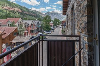 River Club 303