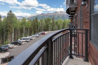 Bear Creek Lodge 308A